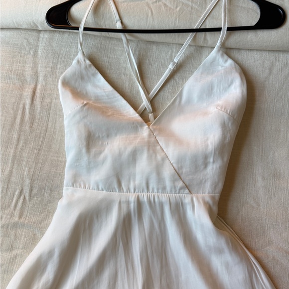 Hello Molly Flowy White Spaghetti Strap V-Neck Dress - Picture 1 of 6